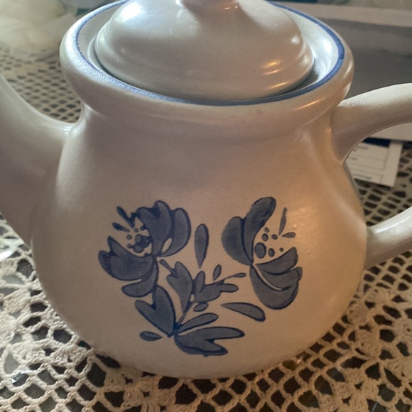 Vintage Pfaltzgraff Tea Pot - Picture 10 of 10
